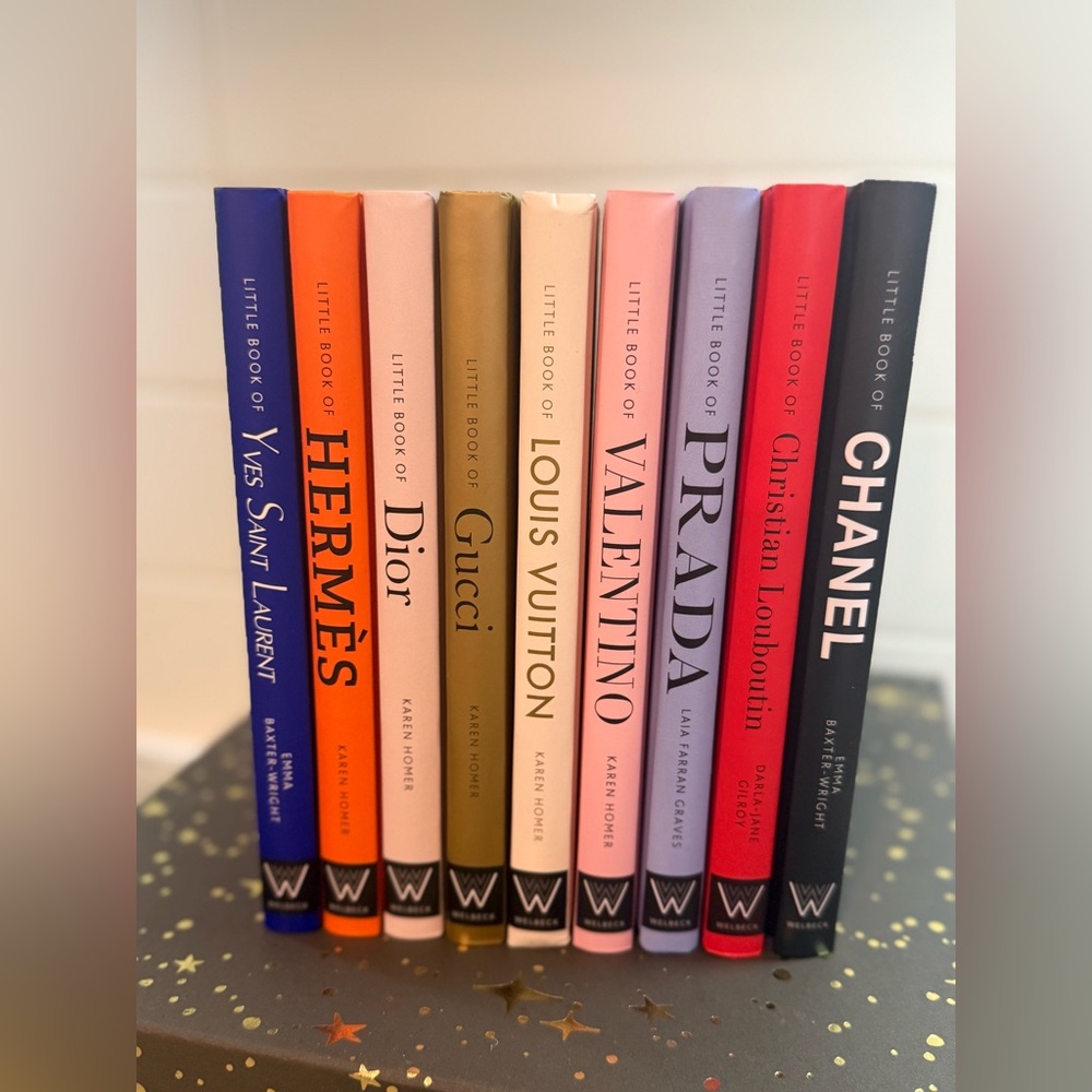 📘 Little Book of Fashion Designer Series - Set of 9 Books📘